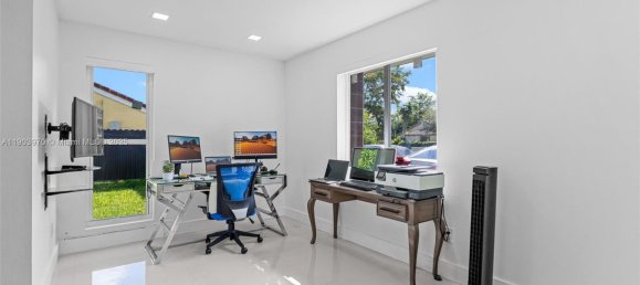 3 dormitorios villa en venta en Miami, Miami-Dade, Florida, USA № 614177 29