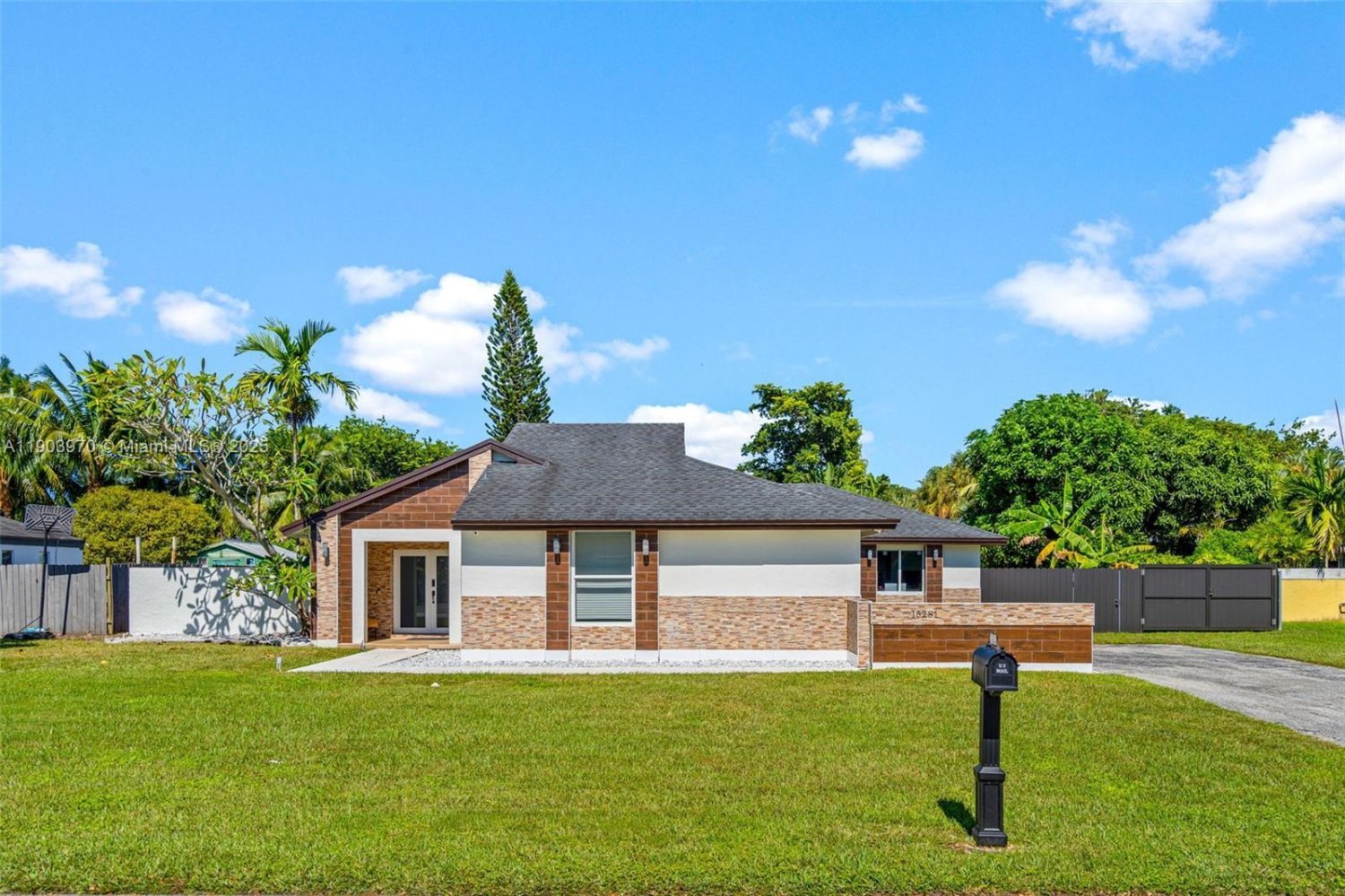 3 dormitorios villa en venta en Miami, Miami-Dade, Florida, USA № 614177