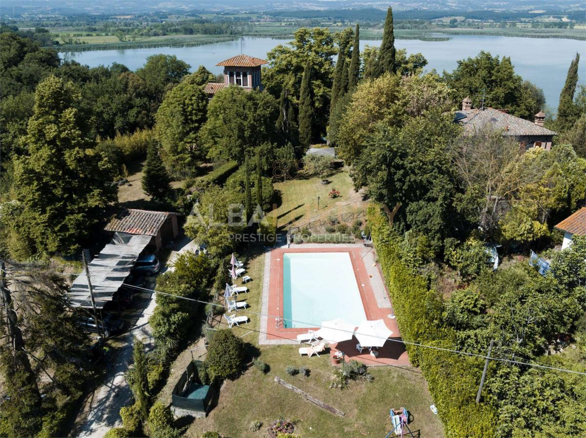 11 bedrooms Villa in Castiglione del Lago, Italy No. 449