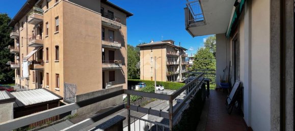 Квартира с 3 комнатами в Варесе, Италия № 151801 15