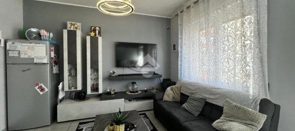 Квартира с 3 комнатами в Варесе, Италия № 151801 4