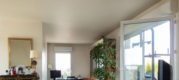 3 Schlafzimmer Doppelhaus in La Courneuve, France, Nr. 335015 3