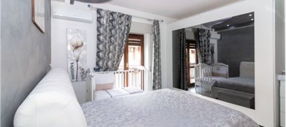 Квартира с 2 спальнями в Ачи Катена, Италия № 280121 6