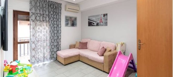 Квартира с 2 спальнями в Ачи Катена, Италия № 280121 10