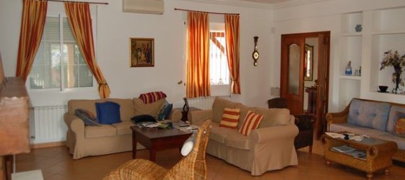 4 bedrooms Villa in La Zenia, Spain No. 435 4