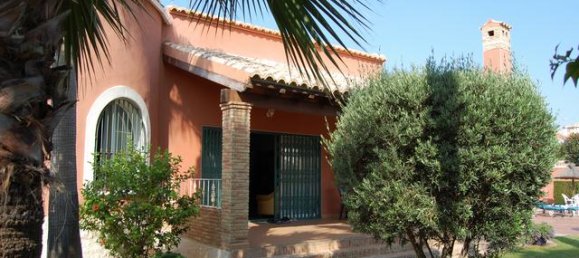 4 bedrooms Villa in La Zenia, Spain No. 435 3
