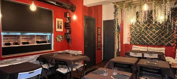 2 rooms Commercial property in Rome, Italy No. 251623 4