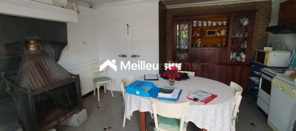 3 bedrooms House in Chauffourt, France No. 48610 5