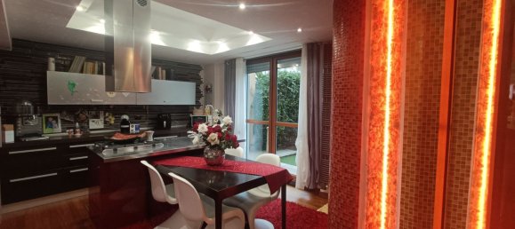 4 rooms Apartment in Vado Ligure, Italy No. 187729 4