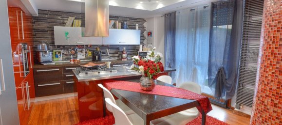 4 rooms Apartment in Vado Ligure, Italy No. 187729 5