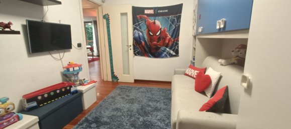 4 rooms Apartment in Vado Ligure, Italy No. 187729 16