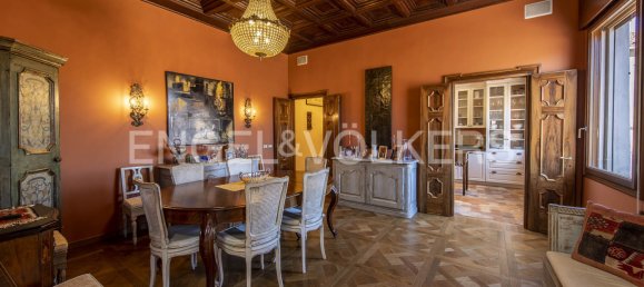 5 bedrooms Apartment in Venice, Italy No. 129953 9