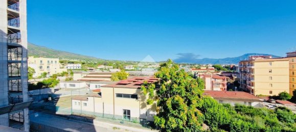 4 Schlafzimmer Wohnung in Torre del Greco, Italy, Nr. 311575 17