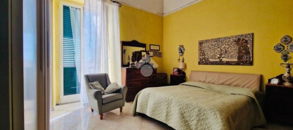 4 Schlafzimmer Wohnung in Torre del Greco, Italy, Nr. 311575 7