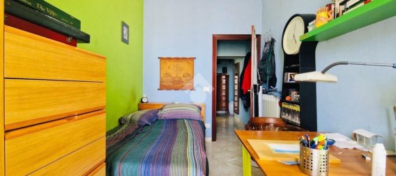 4 Schlafzimmer Wohnung in Torre del Greco, Italy, Nr. 311575 8