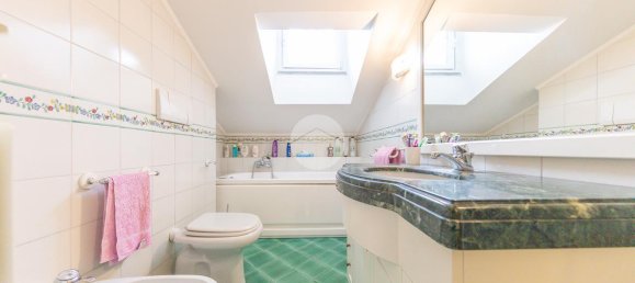 4 rooms Apartment in Rome, Italy No. 22311 32