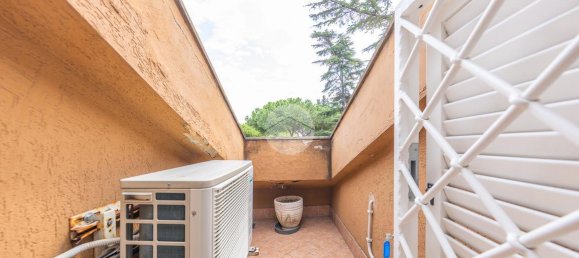 4 rooms Apartment in Rome, Italy No. 22311 30