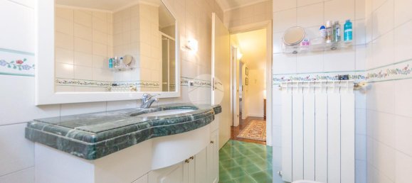 4 rooms Apartment in Rome, Italy No. 22311 33