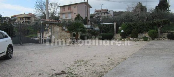 4 bedrooms Villa in Spoltore, Italy No. 89694 33