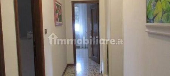 4 bedrooms Villa in Spoltore, Italy No. 89694 9