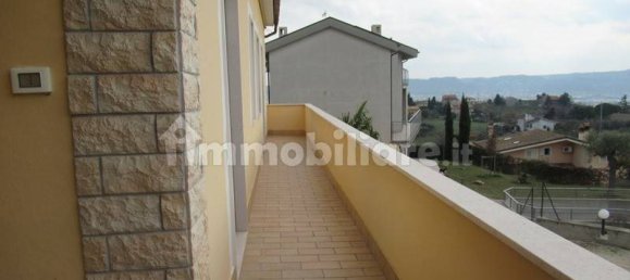 4 bedrooms Villa in Spoltore, Italy No. 89694 4