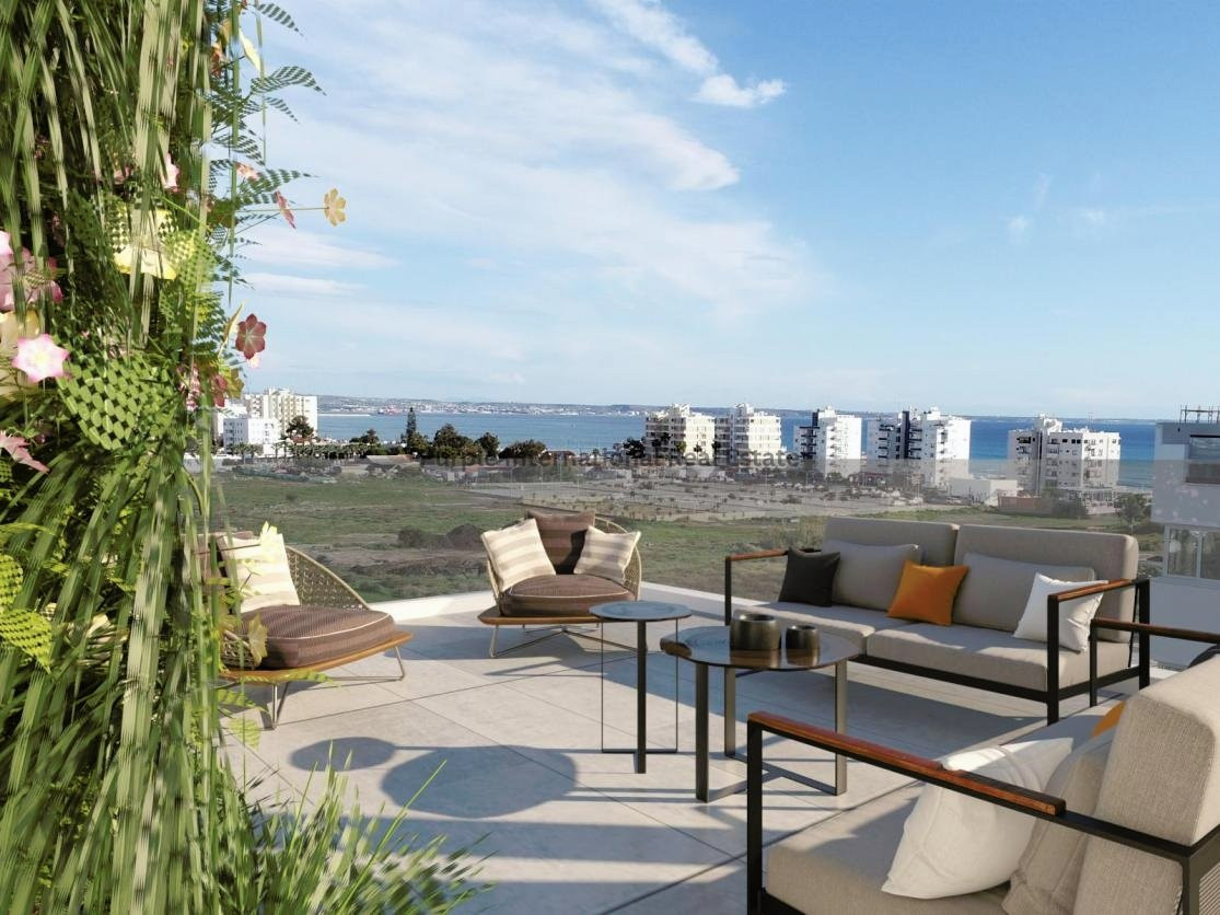 3 bedrooms Apartment in Larnaca, Cyprus No. 1271