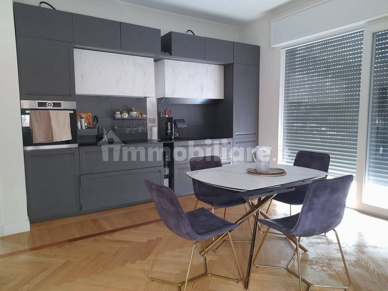 3 bedrooms Villa in Milan, Italy No. 397451