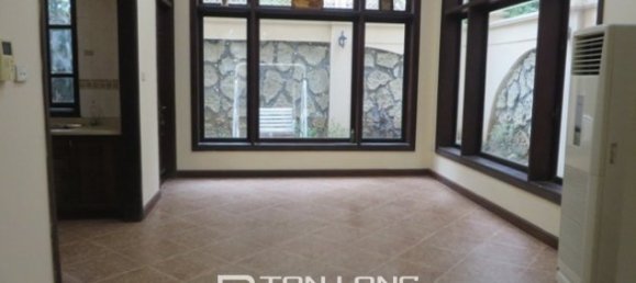 4 bedrooms Villa in Tay Ho, Vietnam No. 3336 2