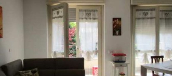 3 rooms Apartment in Desio, Italy No. 143935 4