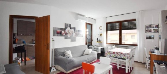 2 bedrooms Apartment in Ivrea, Italy No. 52416 2