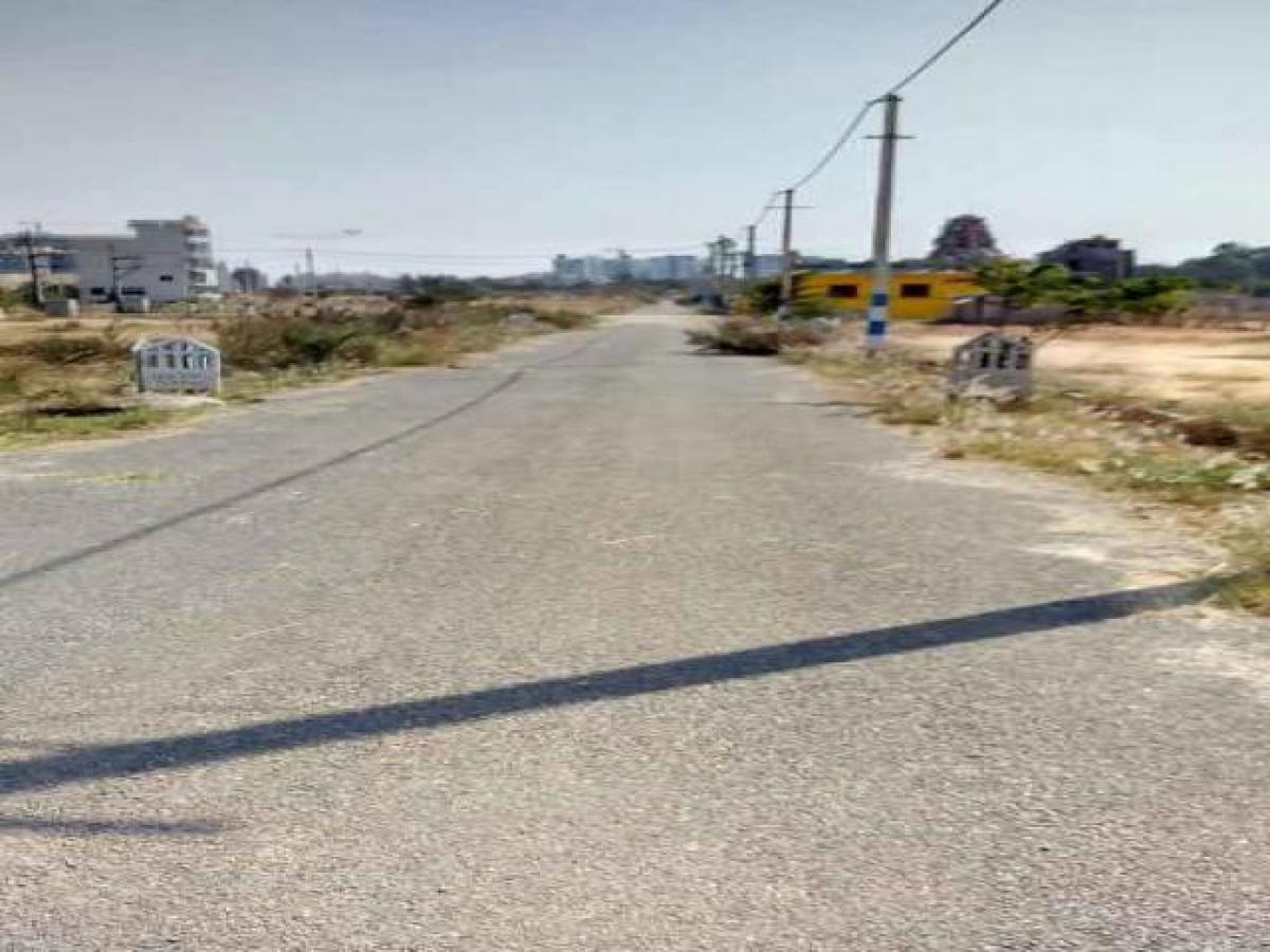  Land in Bangalore, India No. 32218