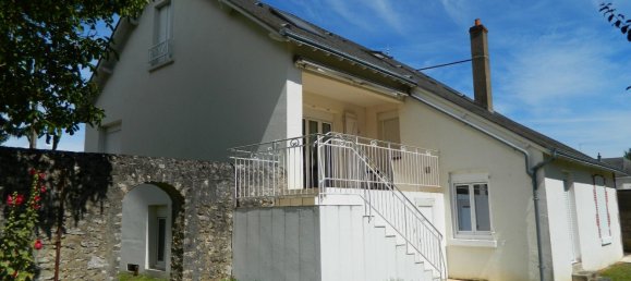 Таунхаус с 5 спальнями в Ла Шоссе-Сен-Виктор, Франция № 240364 2