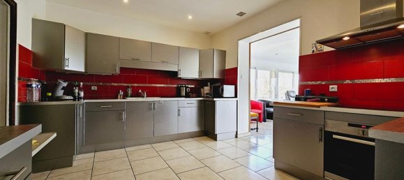 Casa de 3 dormitorios en Bourges, France No. 40972 10