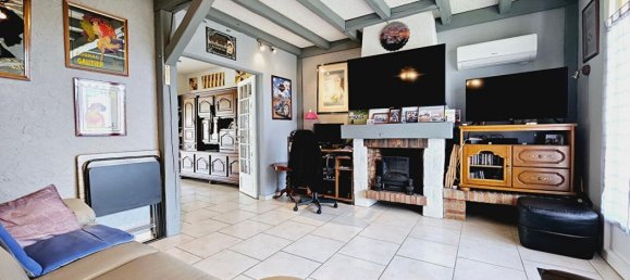 Casa de 3 dormitorios en Bourges, France No. 40972 9