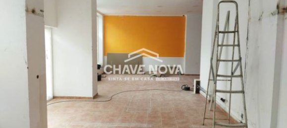  عقار تجاري في Barreiro, Portugal 204متر مربع رقم 90246 3