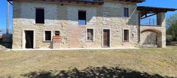 2 Schlafzimmer Haus in Gabiano, Italy, Nr. 89972 9