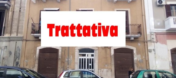 3 rooms Apartment in Bari, Italy No. 172361 2