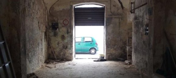 3 rooms Apartment in Bari, Italy No. 172361 10