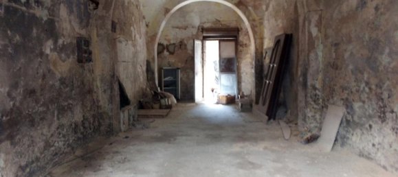 3 rooms Apartment in Bari, Italy No. 172361 11