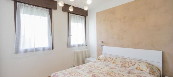 5 chambres Duplex à Rubano, Italy No. 379568 7