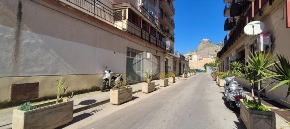 Apartamento de 4 habitaciónes en Palermo, Italy No. 103694 27