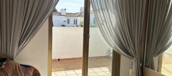 Moradia em banda T3 em Estepona, Spain N.º 33170 19