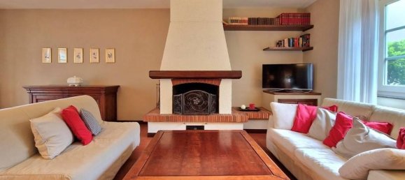 8-Zimmer Wohnung in Omegna, Italy, Nr. 36058 2