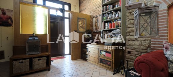 2 Schlafzimmer Stadthaus in Horta-Guinardo, Spain, Nr. 136557 6