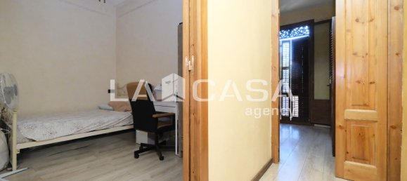 2 Schlafzimmer Stadthaus in Horta-Guinardo, Spain, Nr. 136557 49