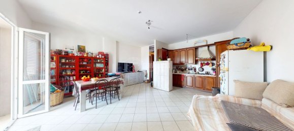 Квартира с 3 комнатами в Lizzanello, Италия № 171948 2