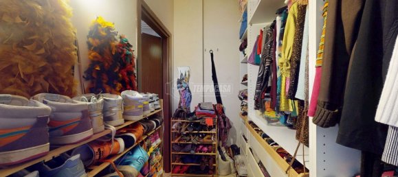 Квартира с 3 комнатами в Lizzanello, Италия № 171948 23