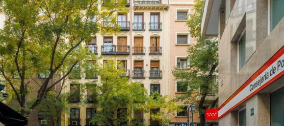 2 bedrooms Apartment in Madrid, Spain No. 117574 10