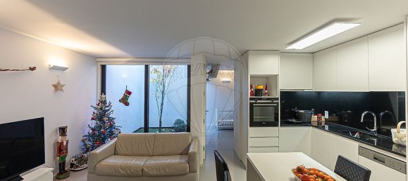 Дом с 2 спальнями в Порту, Португалия № 184624 21