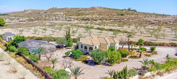 3 bedrooms House in Torremendo, Spain No. 14940 6